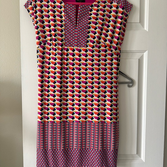 #6 LAUNDRY Shelli Segal DRESS, XS cap sleeve cutout V at Neck Front NWOT - Picture 3 of 13